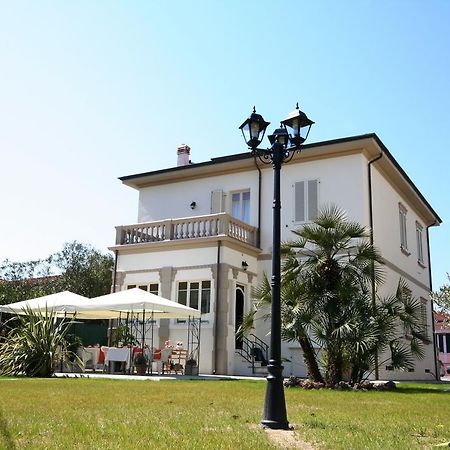 Affittacamere Torre Dell'Arte Торре-дель-Лаго-Пуччини Экстерьер фото